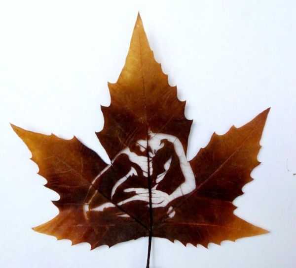 1263547297_leaf_carving_artwork_08.jpg