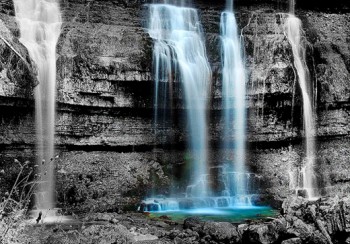 1274699836_waterfall-04.jpg