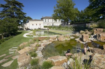 Chateau_Franc_Mayne_Piscine_naturelle.jpg